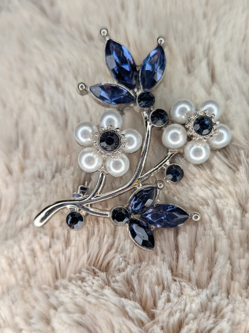 Silver Tone Faux Pearl & Blue Crystal Floral Spray Brooch Pin 2"